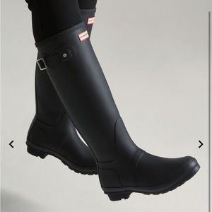 Hunter Women’s Original Tall Rain Boots - Black - Size 8